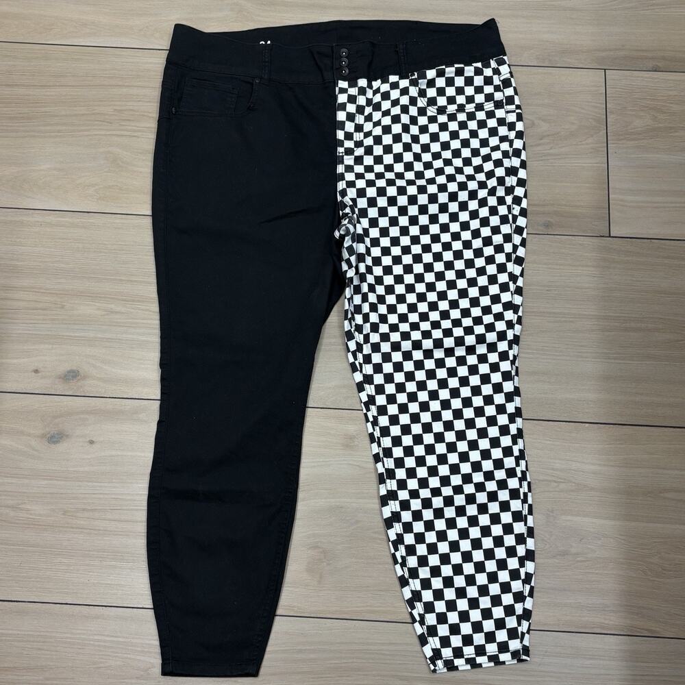 Hot Topic Denim Women's 24 Hi Rise Super Skinny Checkered Half Jeans Emo Goth